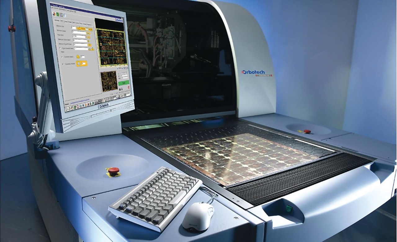 Obr. 7 Použité zařízení – fotoplotr Orbotech